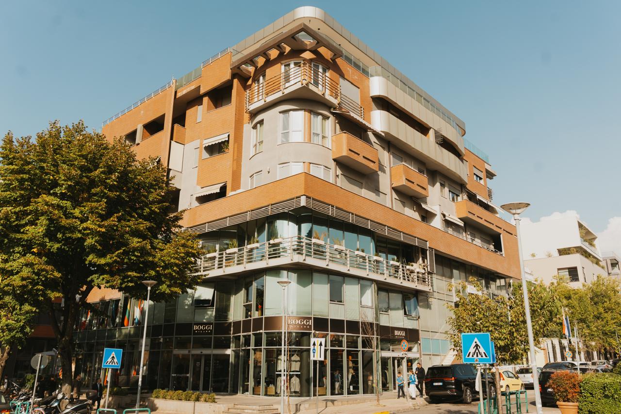 Ndertese Multifunksionale 5+2 kate nëntokë – PERGOLA